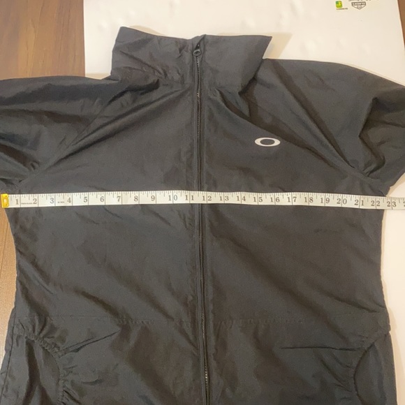Oakley light black jacket - Picture 8 of 8